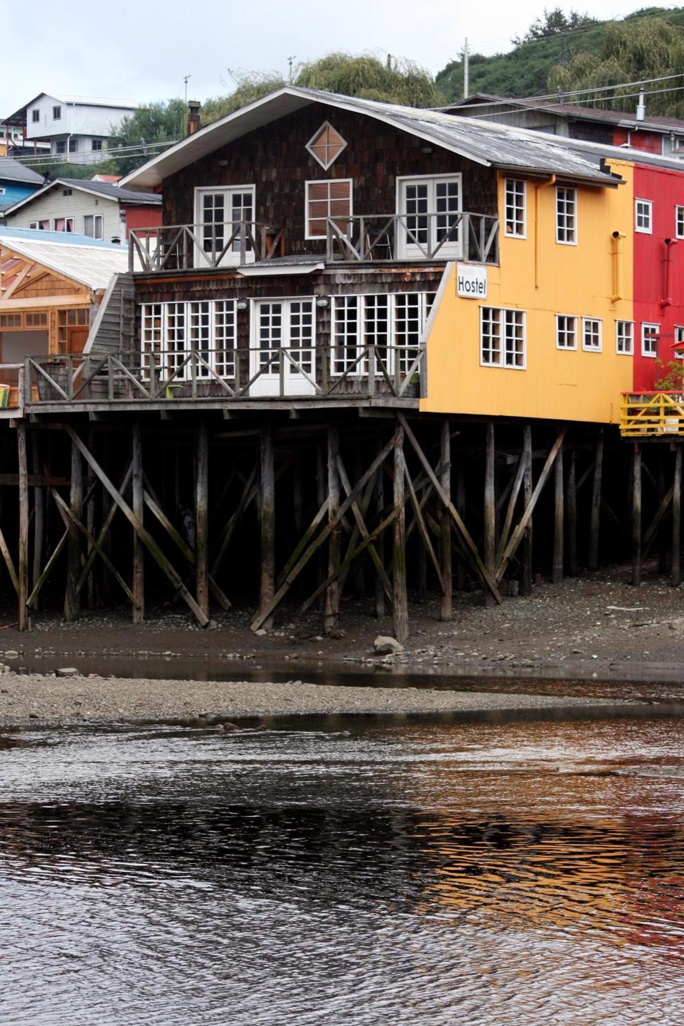 Palafito Hostel Chiloe Castro Exteriör bild